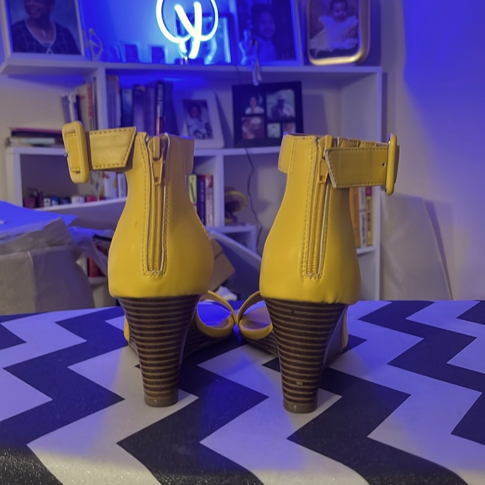 Boss ankle strap sandal